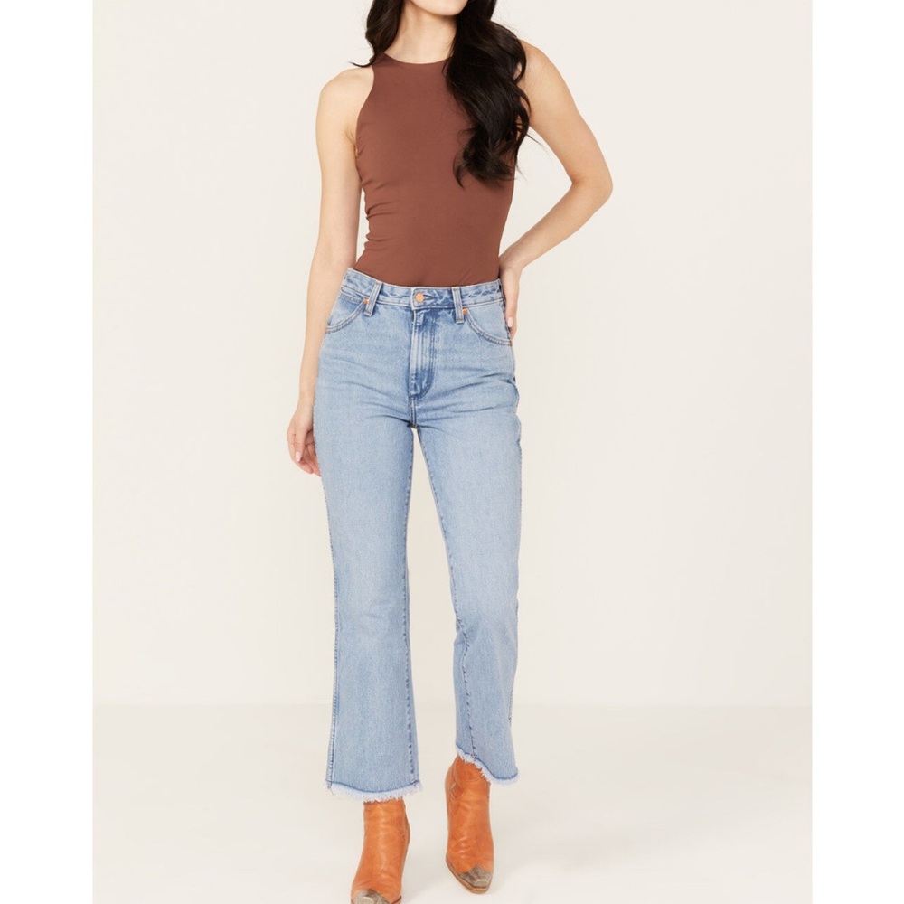 NWT Wrangler High Rise Kick Flare Women’s Jeans size 26